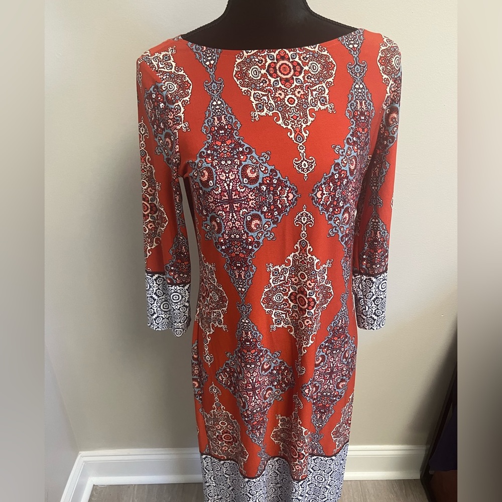 Women’s Gown. 10